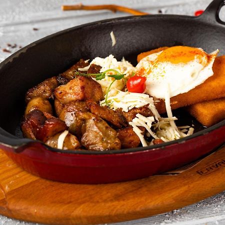Pensiune Restaurant Lyra Corunca Buitenkant foto